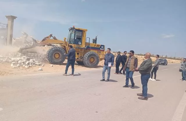 جهاز العلمين الجديدة ينفذ 22 قرار إزالة للتعديات على أراضى الدولة