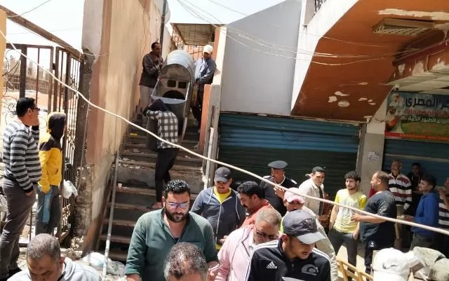 أسباب إغلاق وتشيمع (21) محل ومطعم فى مدينة الشروق.. بالصور