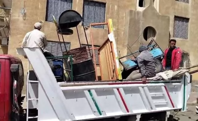 أسباب إغلاق وتشيمع (21) محل ومطعم فى مدينة الشروق.. بالصور
