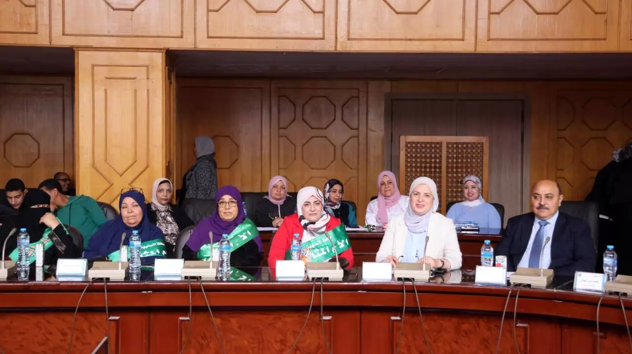 محافظ الإسماعيلية يكرم الأمهات المثاليات لعام ٢٠٢٦..صور