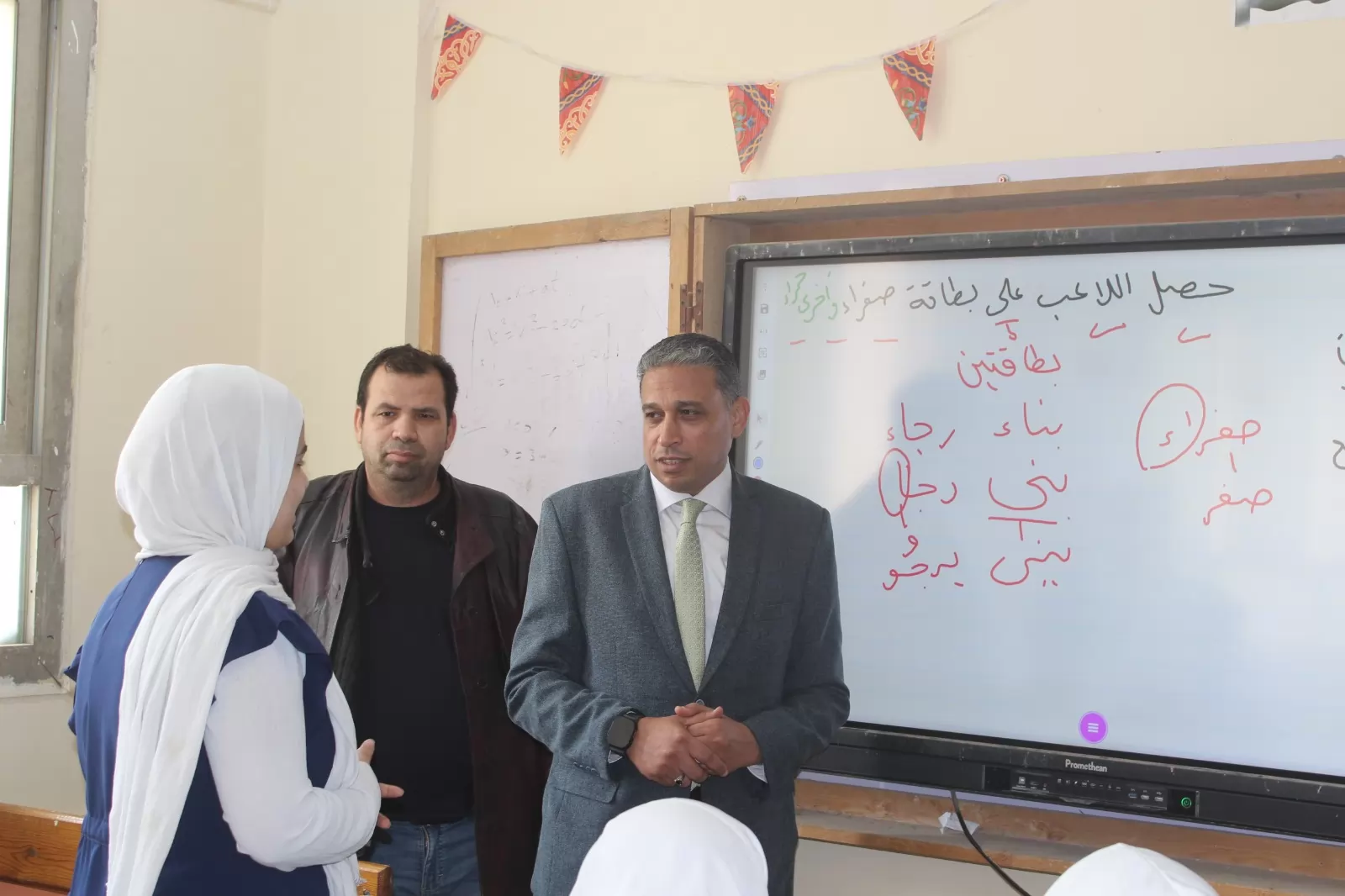 مدير تعليم الجيزة يقود جولة تفقدية بمدارس أوسيم ومنشأة القناطر 