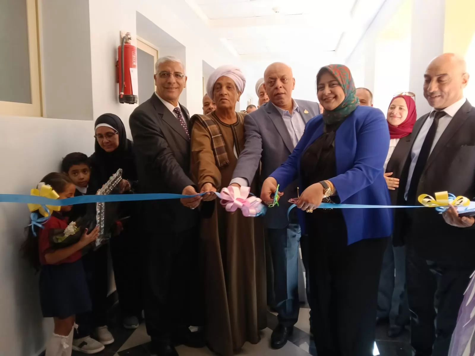 وكيل تعليم قنا يشهد نموذج محاكاة مجلس النواب لطلاب 