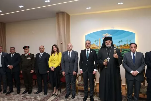 الأنصاري يزورالكنيسة الكاثوليكيةلتقديم التهنئة بمناسبة عيدالقيامة