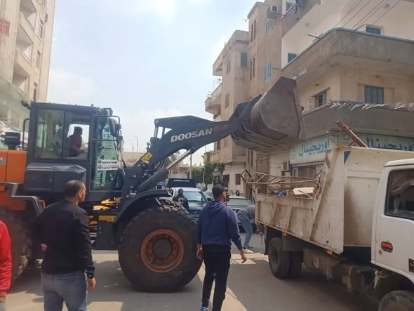 أكبر حملة لرفع الإشغالات وإزالة المخالفات في حي ثان الإسماعيلية