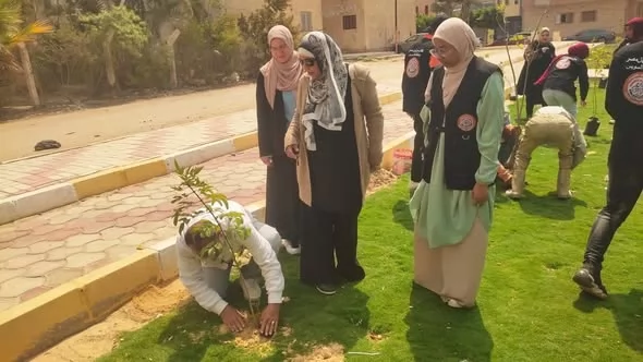 يوما بيئيا لزراعة الأشجار في الإسماعيلية..صور