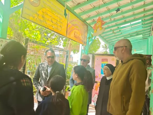 وكيل تعليم الإسماعيلية يتفقد مدرسة الراهبات الفرنيسكانيات..صور