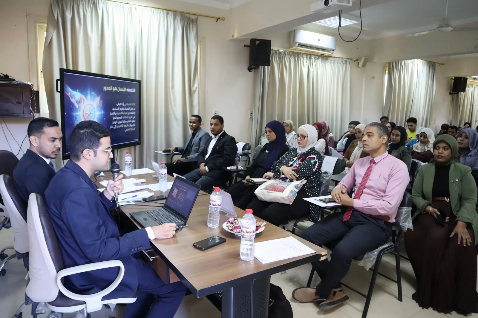 توظيف الذكاء الاصطناعى في مؤتمر شباب الباحثين بجامعة الأقصر..صور