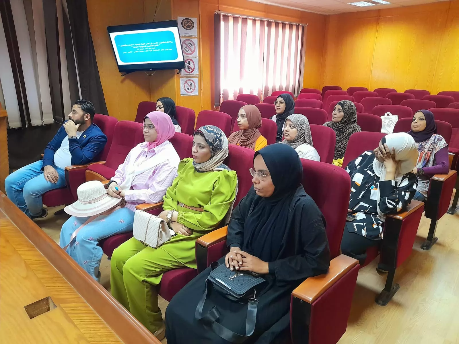 توظيف الذكاء الاصطناعى في مؤتمر شباب الباحثين بجامعة الأقصر..صور