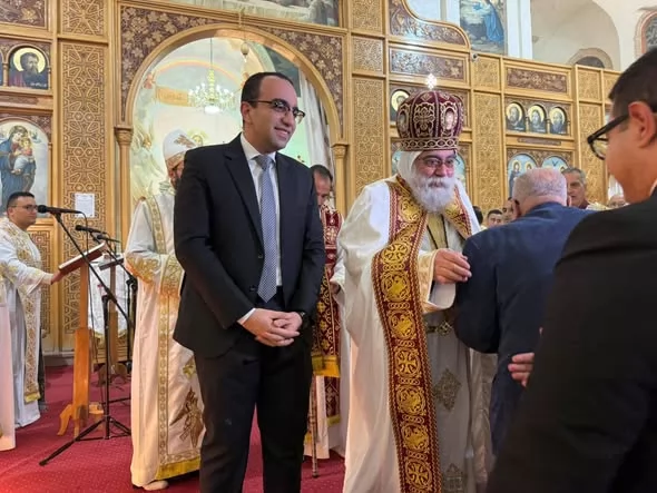 نائب محافظ الإسماعيلية يشهد قداس عيد القيامة المجيد ..صور