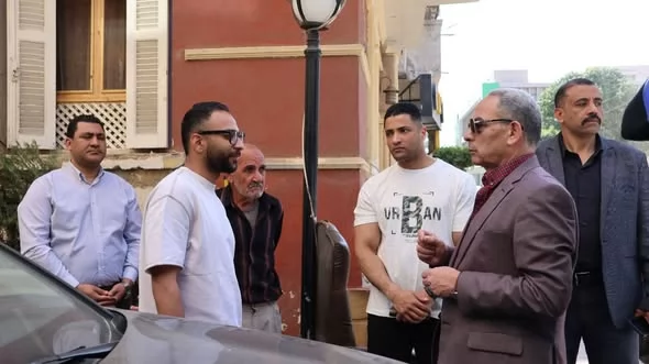 محافظ الإسماعيلية يتفقد شوارع حي أول..صور