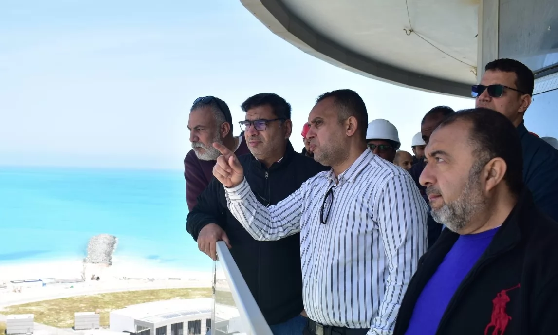 رئيس جهاز العلمين الجديدة يأمر بضغط جدول تنفيذ الأبراج الشاطئية 