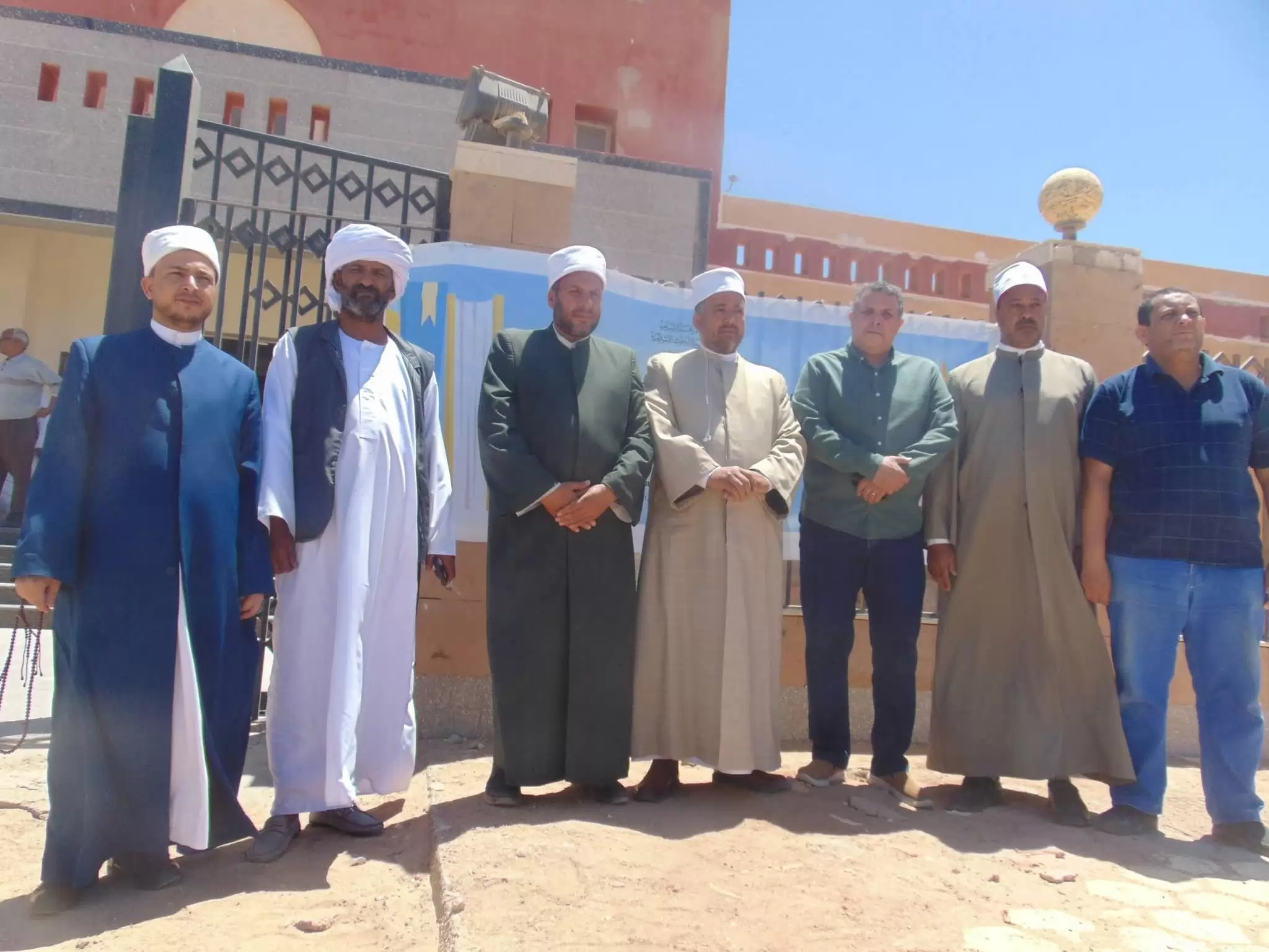 توافد جماهيري كبير على فعاليات معرض الشلاتين الثالث للكتاب