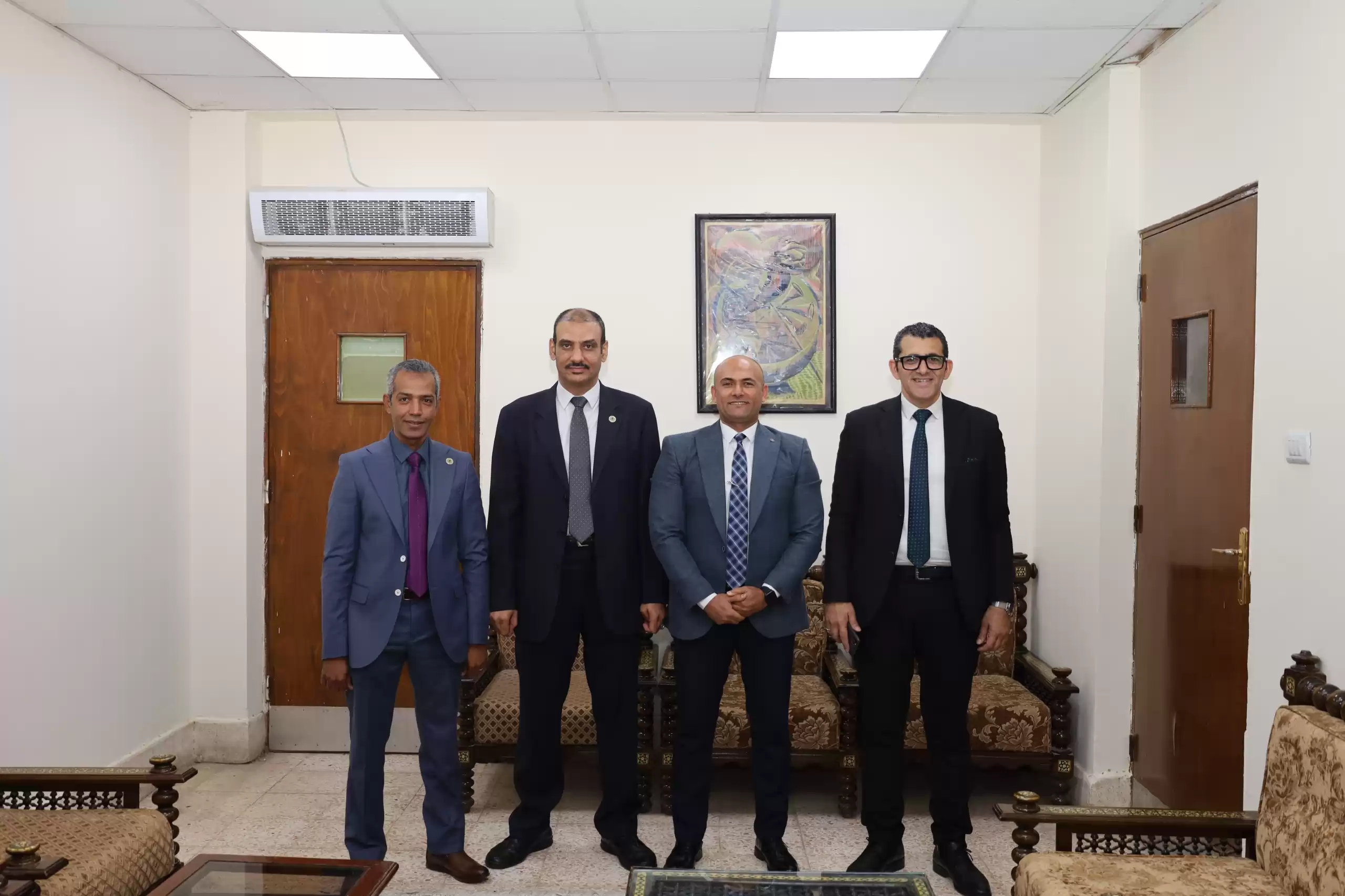 رئيس جامعة المنيا يترأس لجنة اختيار عميد كلية الزراعة