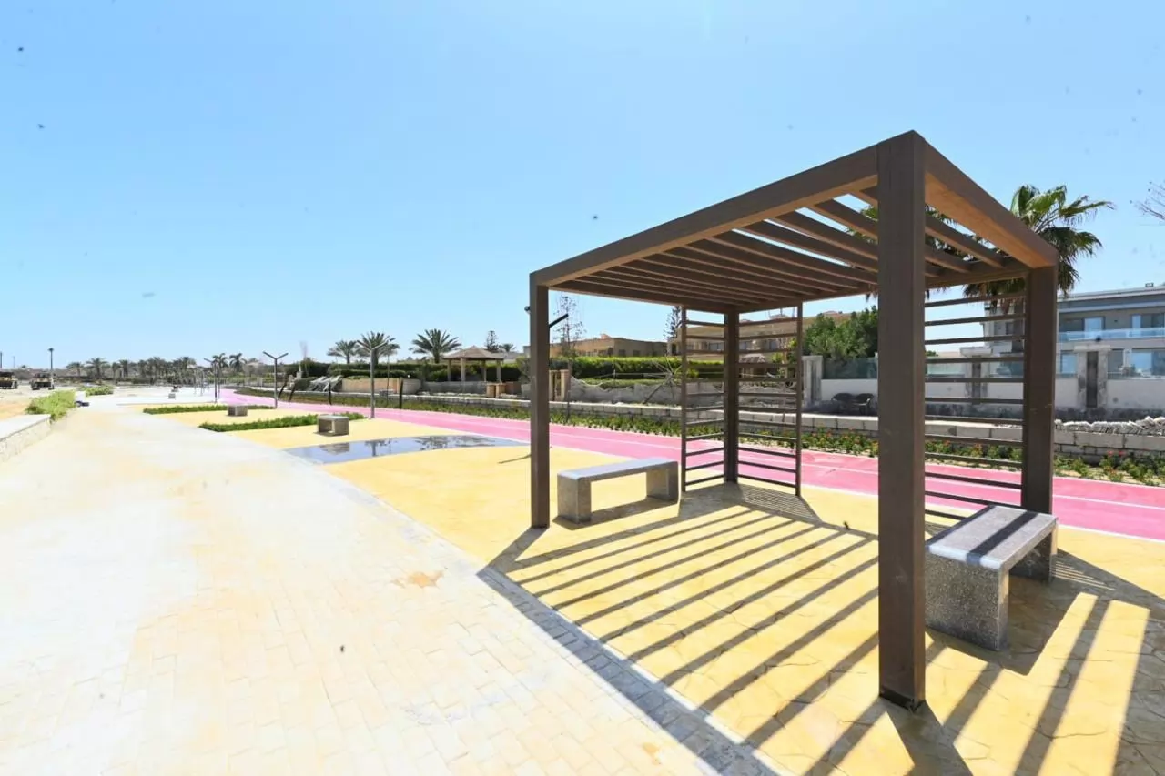 الإسكان تكشف موقف تنفيذ مشروعات الساحل الشمالي