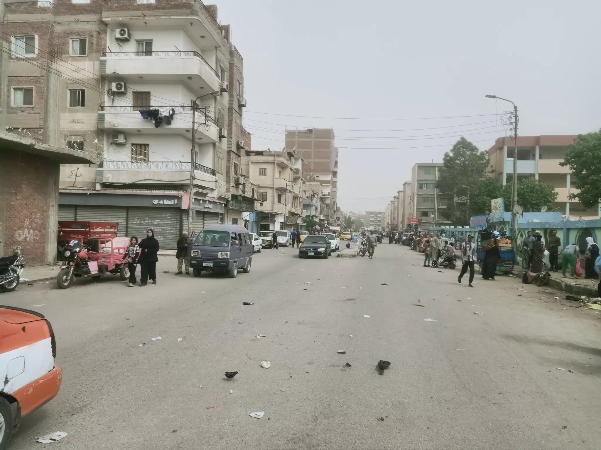 إزالة فورية لسوق عشوائي في الإسماعيلية..صور