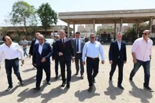محافظ الجيزة يتفقد أعمال تطوير المدخل الجنوبي بالمنيب 