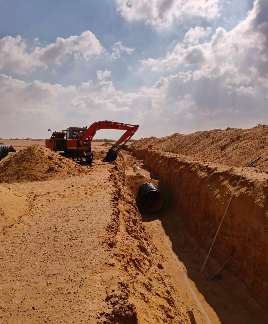 الإسكان تتابع موقف تنفيذ مشروعات المرافق والطرق في أكتوبر الجديدة