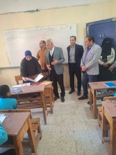 مدير تعليم الإسماعيلية يتفقد مدارس إدارة شمال..صور
