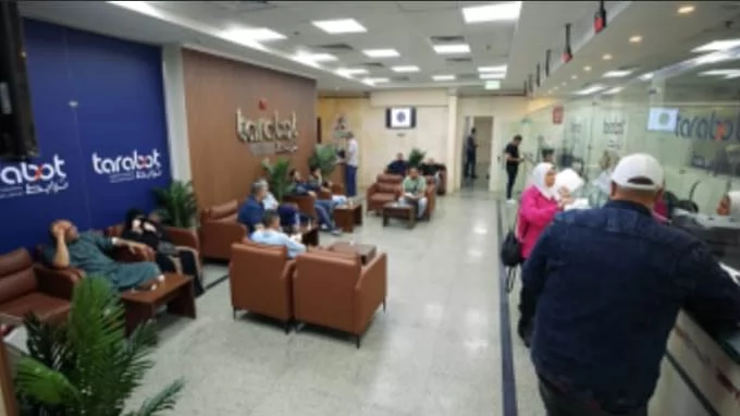 الداخلية:منظومة إلكترونية لتصاريح العمل وكارت ذكي بدلاً من الورقي