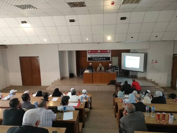  ندوات تثقيفية لحُجاج الجمعيات الأهلية بالإسماعيلية..صور