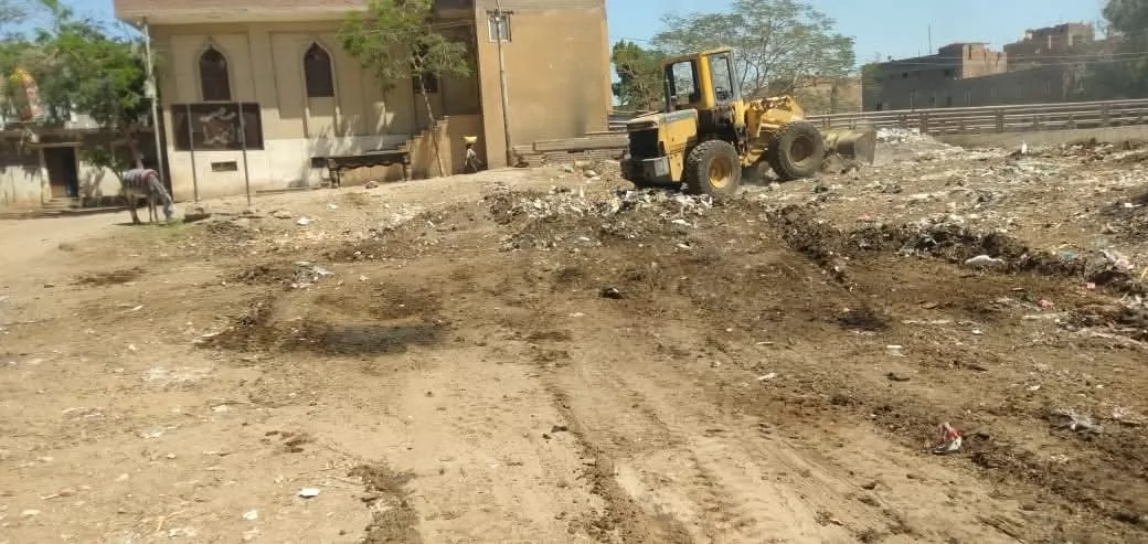 حملات نظافة موسعة وتجميل  بقري مركزي المنيا وسمالوط 