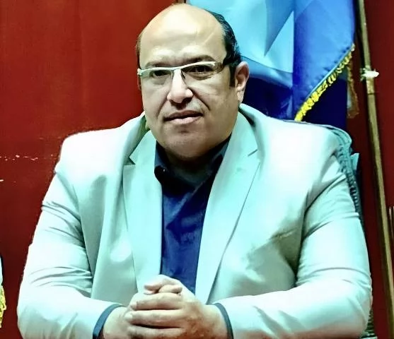 جهاز بدر يقطع المرافق عن إحدى الجهات الهامة ويشن حملة إشغالات.. ص