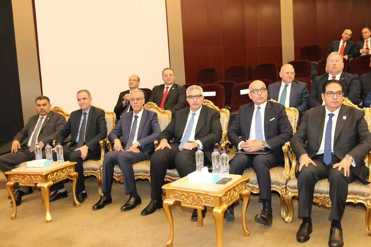 وزير التعليم العالي يشهد إطلاق الصالونات الثقافية بالجامعات 