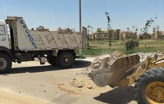 خطوة مهمة من رئيس جهاز مدينة الشروق لتحسين الصورة البصرية.. صور