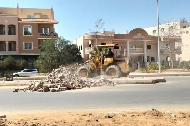 خطوة مهمة من رئيس جهاز مدينة الشروق لتحسين الصورة البصرية.. صور