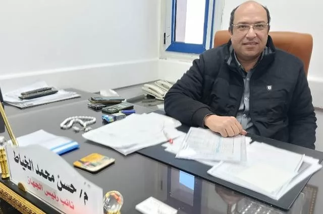 رئيس جهاز مدينة بدر يجرى حركة تنقلات للإدارات بين النواب.. بالصور