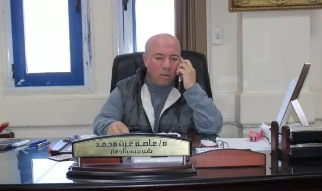 رئيس جهاز مدينة بدر يجرى حركة تنقلات للإدارات بين النواب.. بالصور