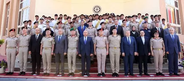 الأكاديمية العسكرية المصرية تنظم مراسم الإحتفال بتخرج دورات تدريب