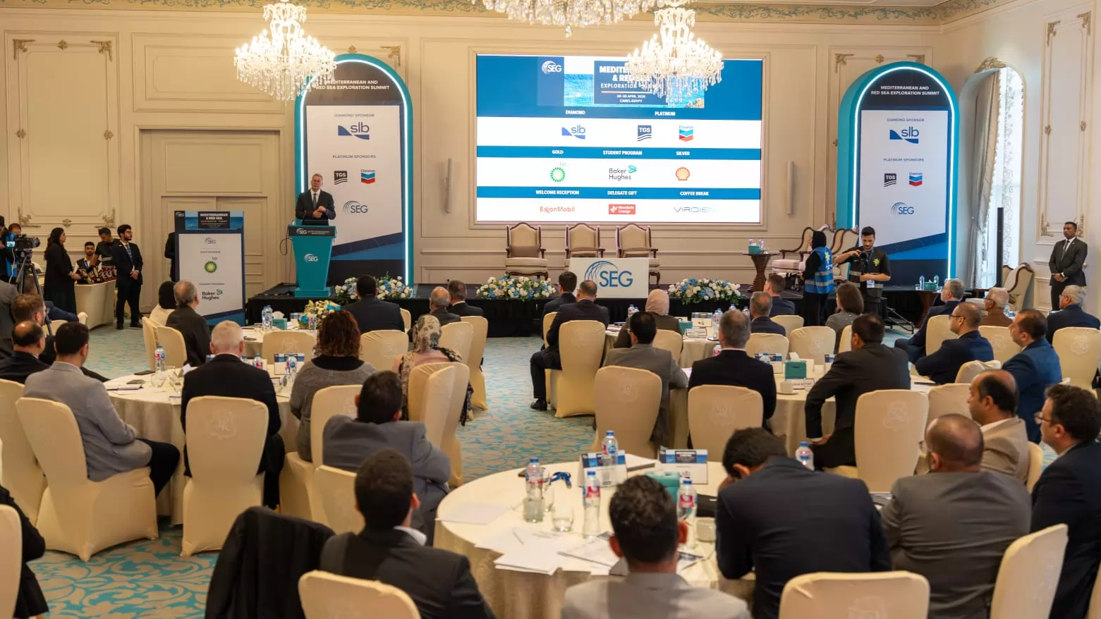  وزير البترول: تحفيز الاستثمار لتسريع الاكتشافات بالمناطق الجديدة