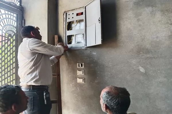 السكرتير العام بالمنيا يتابع حملات الإزالة وطرق الأبواب بالمراكز