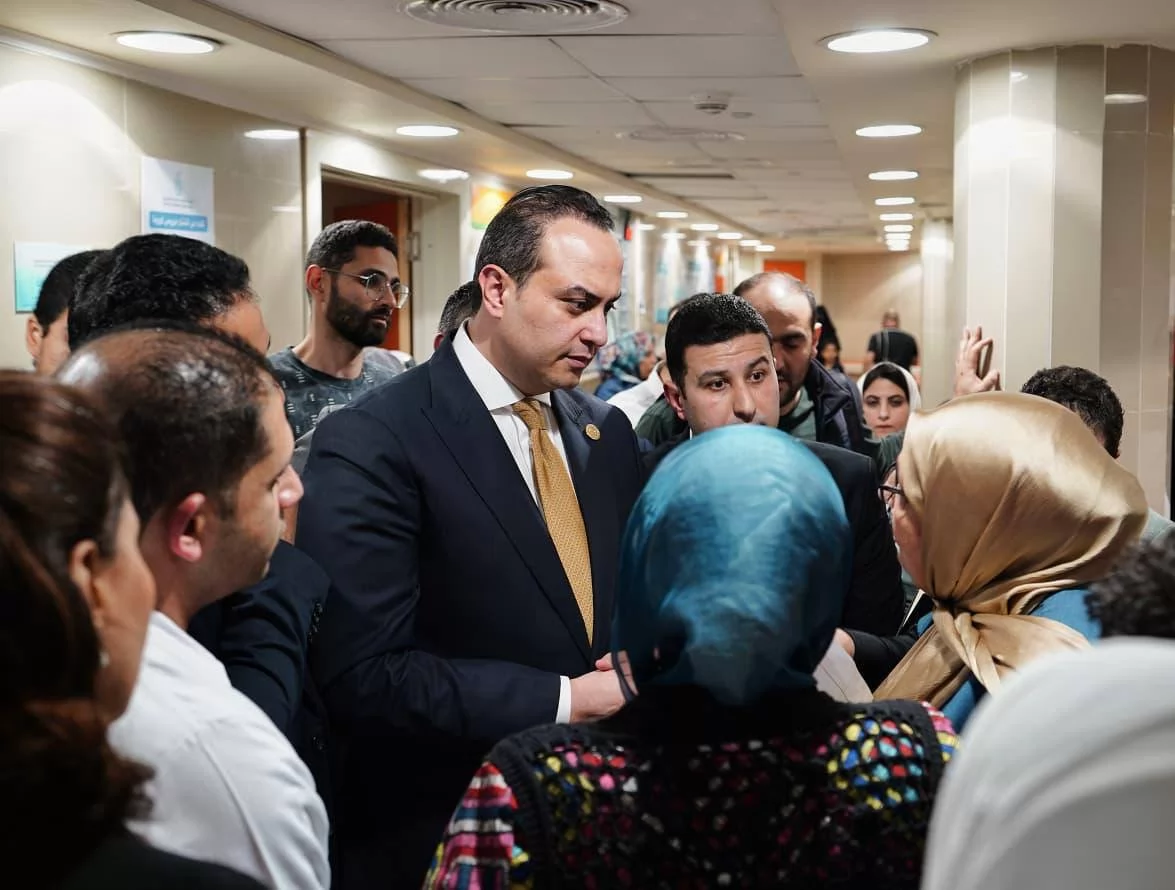 رئيس هيئة الرعاية الصحية يتفقد مجمع الإسماعيلية الطبي..صور