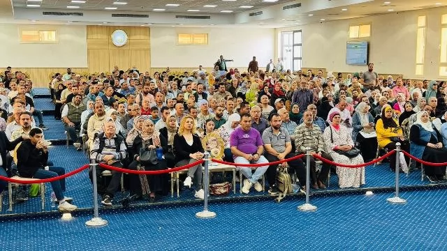 رئيس العبور الجديدة يعلن عن تفاصيل تخصيص 645 قطعة أرض سكنى.. صور