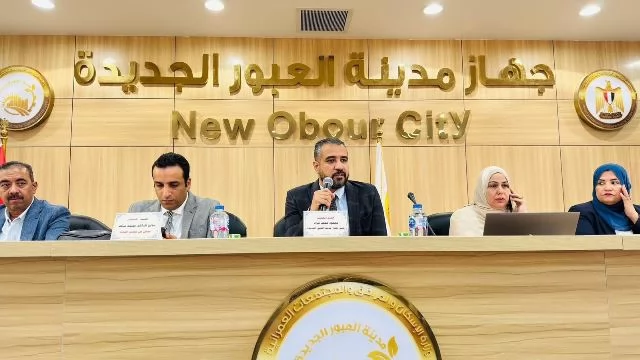 رئيس العبور الجديدة يعلن عن تفاصيل تخصيص 645 قطعة أرض سكنى.. صور