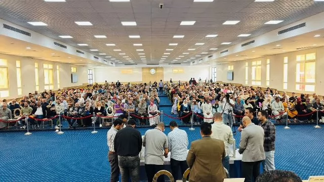 رئيس العبور الجديدة يعلن عن تفاصيل تخصيص 645 قطعة أرض سكنى.. صور