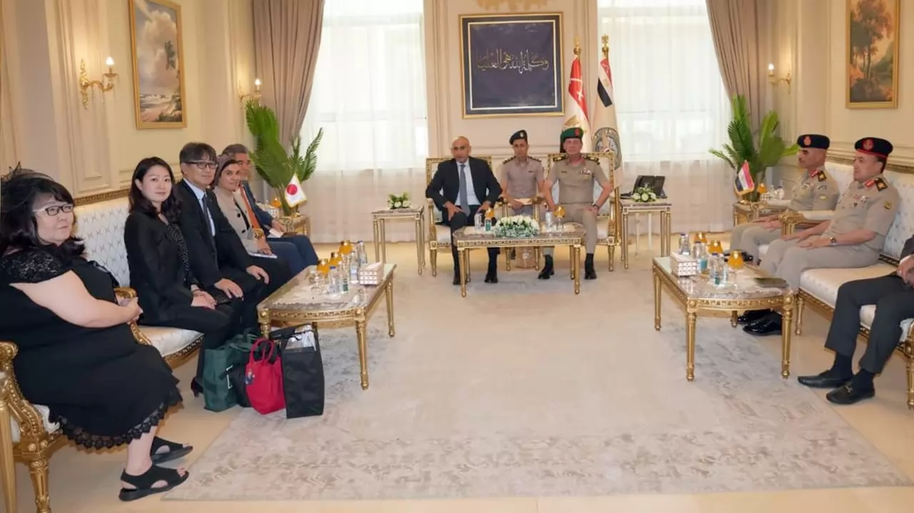 القوات المسلحة تنظم زيارة ميدانية لوفد من جامعة هيروشيما الياباني
