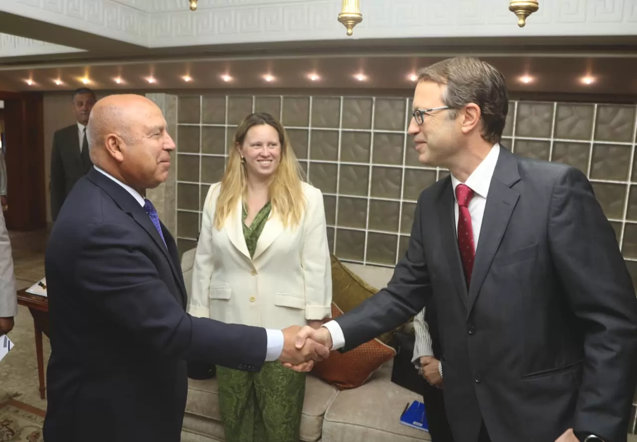 مصروإسبانيا تبحثان التوسع باستثمارات النقل البحري والسكك الحديدية