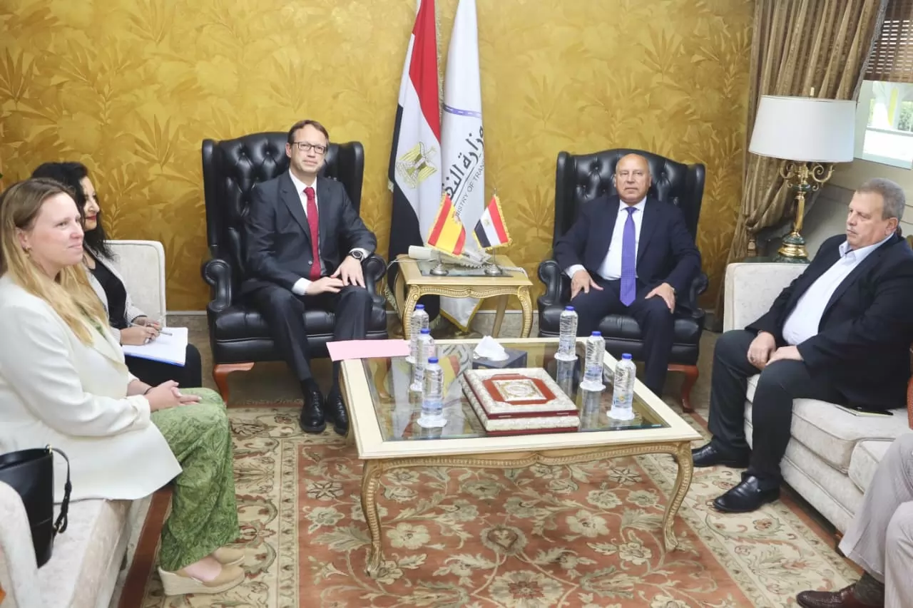 مصروإسبانيا تبحثان التوسع باستثمارات النقل البحري والسكك الحديدية