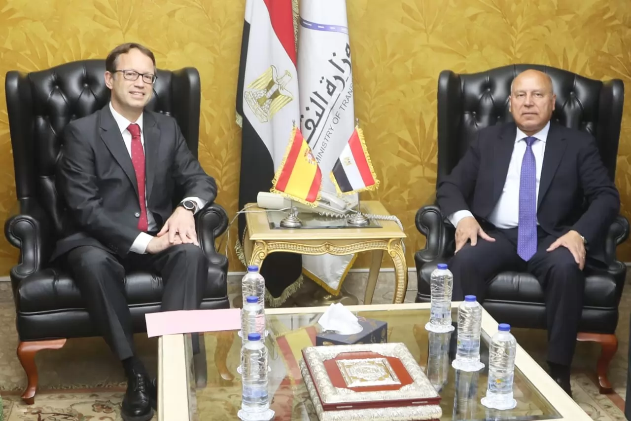 مصروإسبانيا تبحثان التوسع باستثمارات النقل البحري والسكك الحديدية