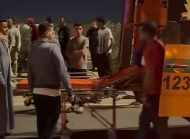 اصطدام سيارتين نقل فى حدائق أكتوبر وسقوط ضحايا