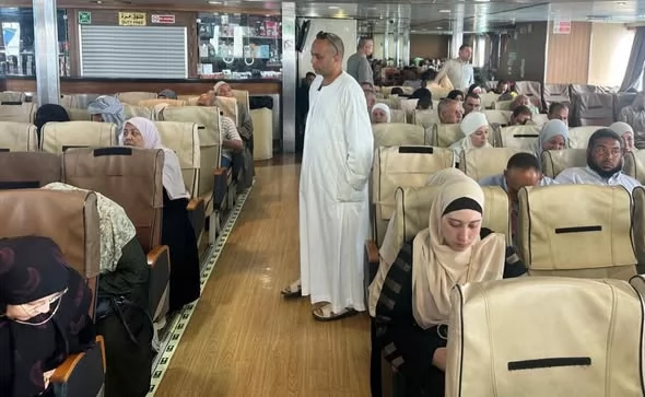وزارة النقل: انطلاق أول أفواج الحج البري من ميناء نويبع