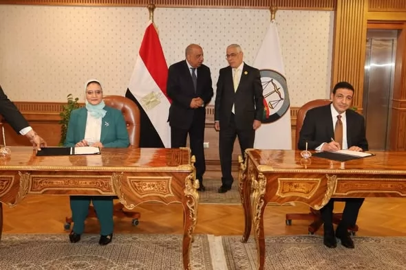 وزير الكهرباء والنائب العام يوقعان بروتوكول مكافحة جرائم الطاقة
