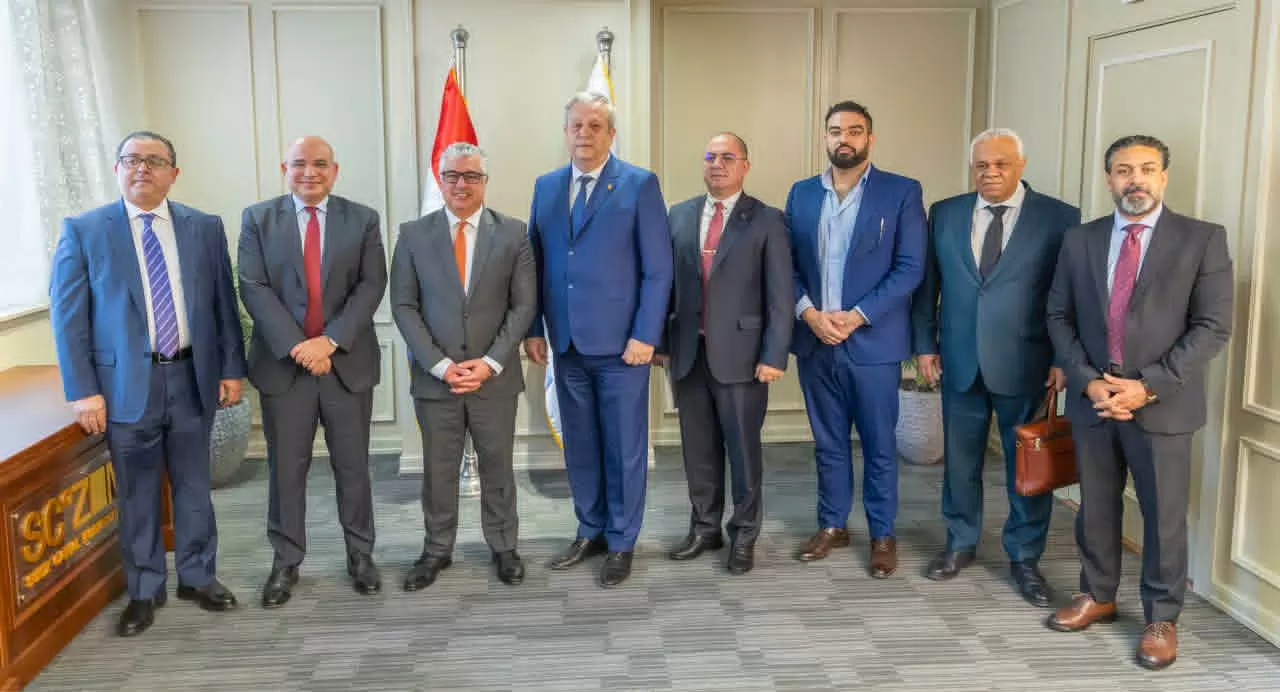 رئيس اقتصادية قناة السويس يلتقي وفد غرفة التجارة والصناعة ببوخارس