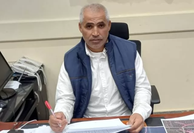 جهاز بدر والبيطرى والتموين يضبطون دواجن فاسدة ويحررون 12 محاضر.. 