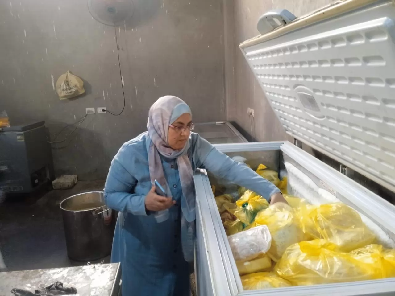 ضبط سلع منتهية الصلاحية و73 ألف لتر سولار قبل تهريبها بالمنيا