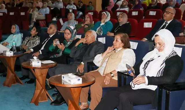 أسنان الجامعة المصرية الروسية تنظم مؤتمرها العلمى لدعم مهارات سوق
