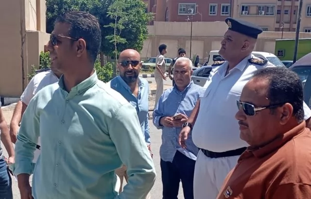 رئيس جهاز 15 مايو يشن حملة مكبرة على حى رجال الأعمال بالمدينة.. ص